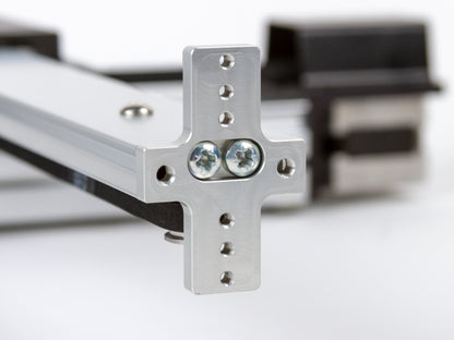 Rigid end effector installed on Y stage